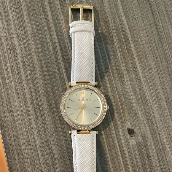 Michael Kors Gold Watch Leather Strap - Picture 2 of 8